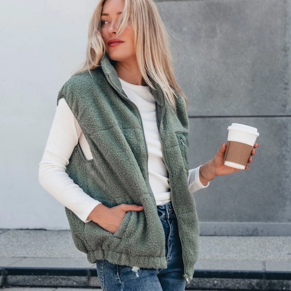 Magnolia Boutique Plush Sage Green Sherpa Zip Up Vest Cozy Layering Warm - Picture 2 of 9